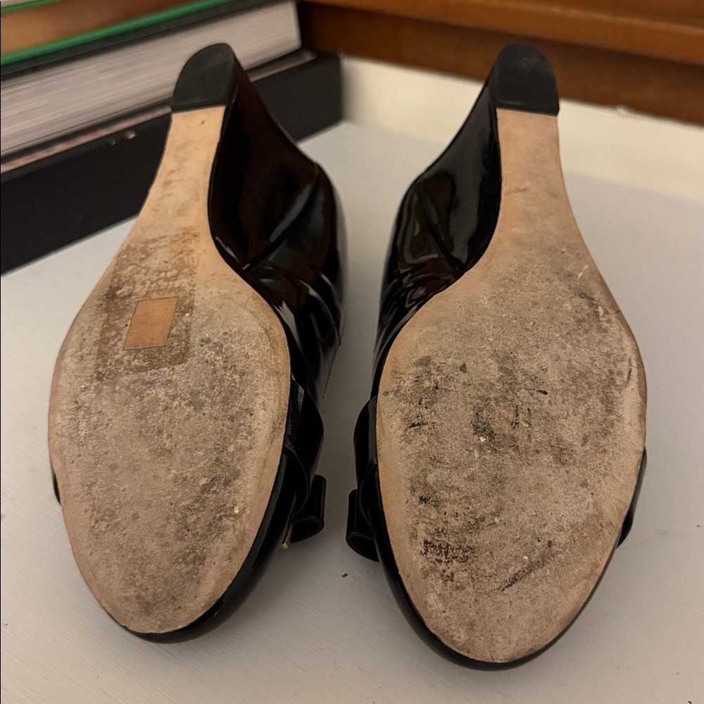 Kate Spade Black Patent Bowdie Wedges - Picture 3 of 5